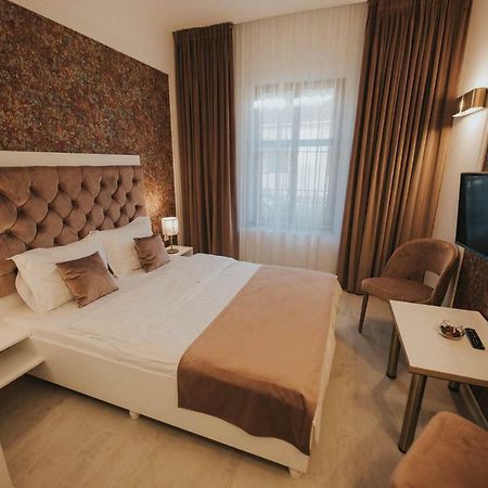 Hotel Marabella Sibiu Esterno foto