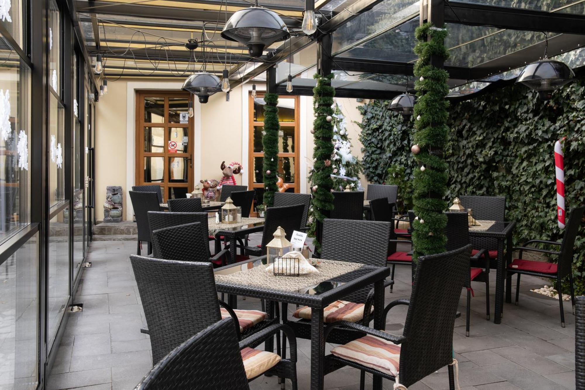 Hotel Marabella Sibiu Esterno foto