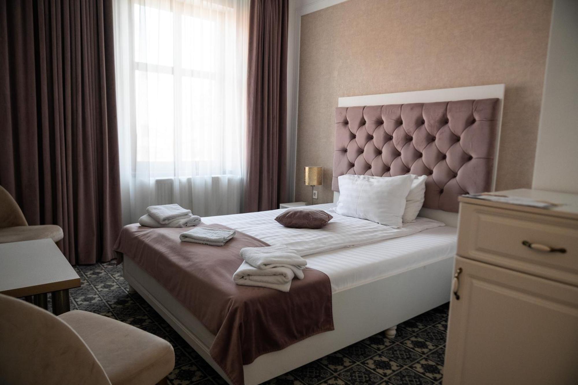 Hotel Marabella Sibiu Esterno foto