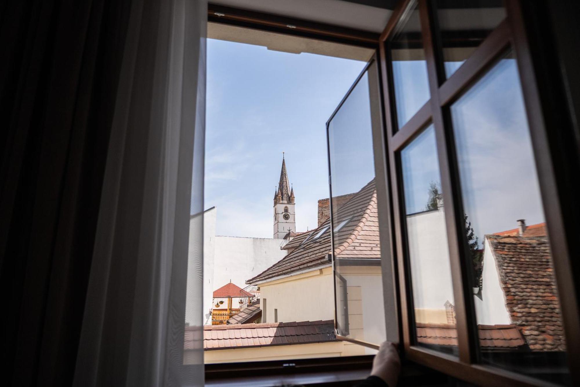 Hotel Marabella Sibiu Esterno foto