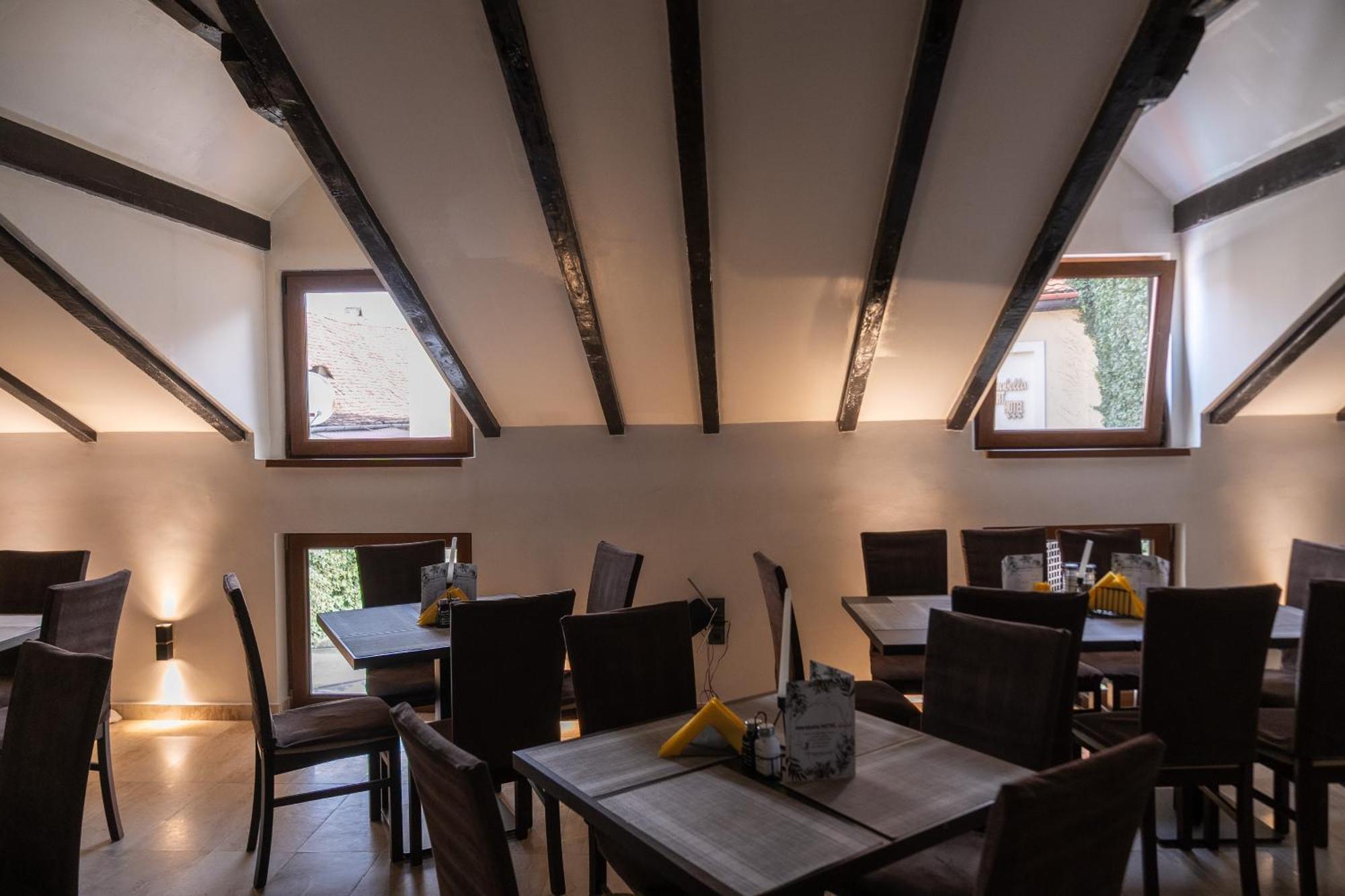 Hotel Marabella Sibiu Esterno foto