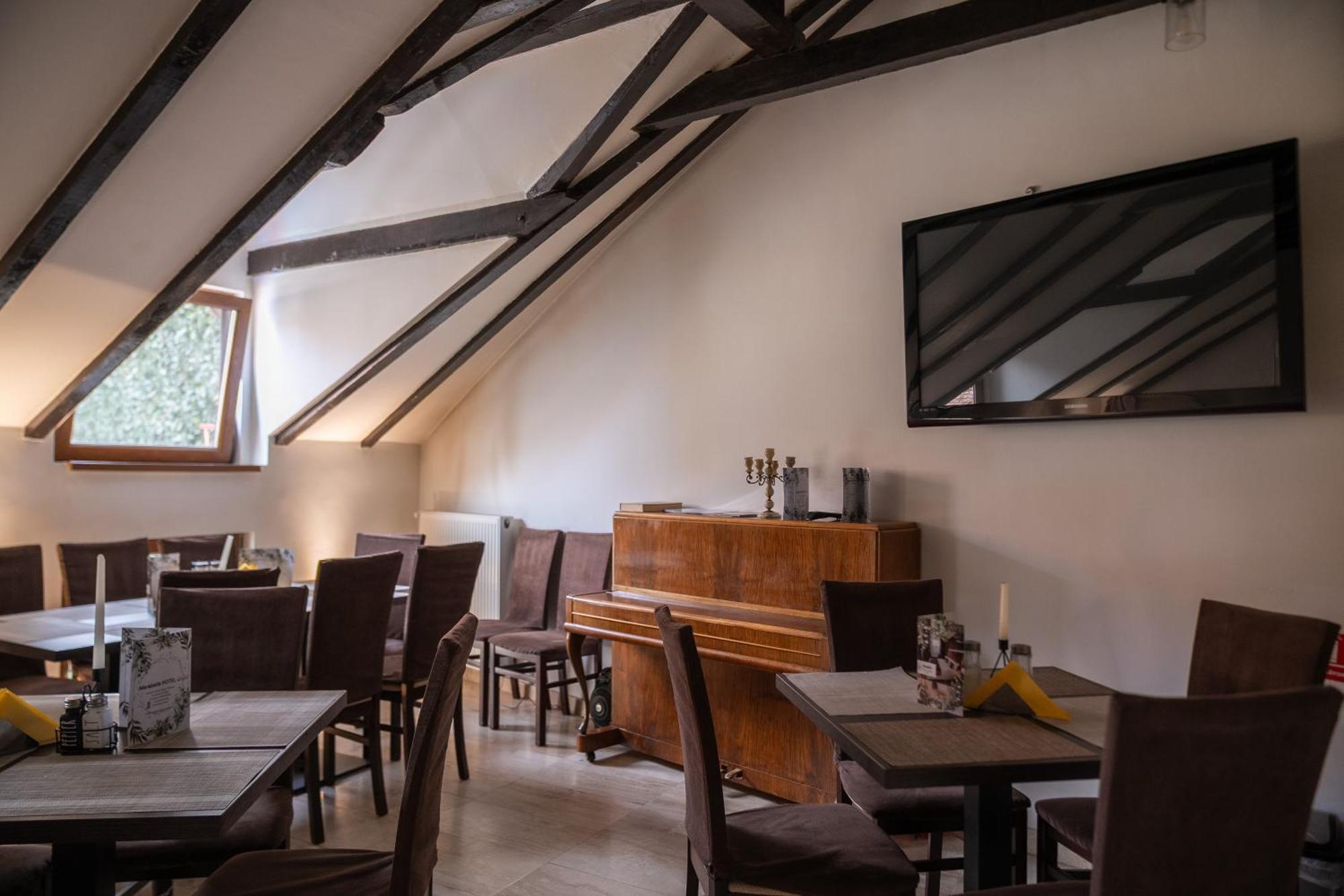 Hotel Marabella Sibiu Esterno foto